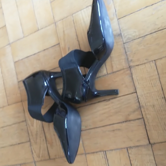 Black patent shoes, size 7M, Andrew Geller - Picture 2 of 6